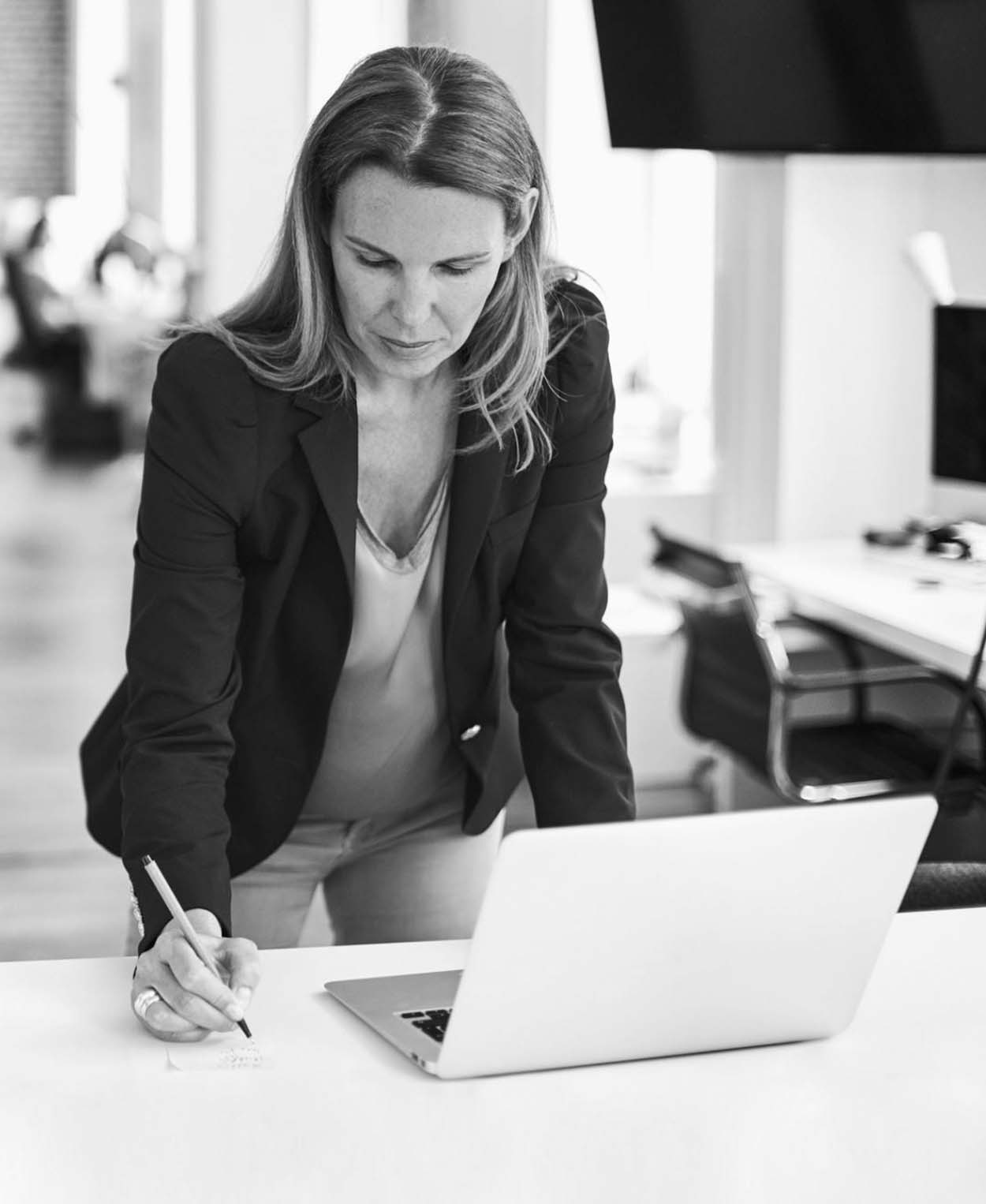 STUDIO FIVE - We are a multinational AI web design agency