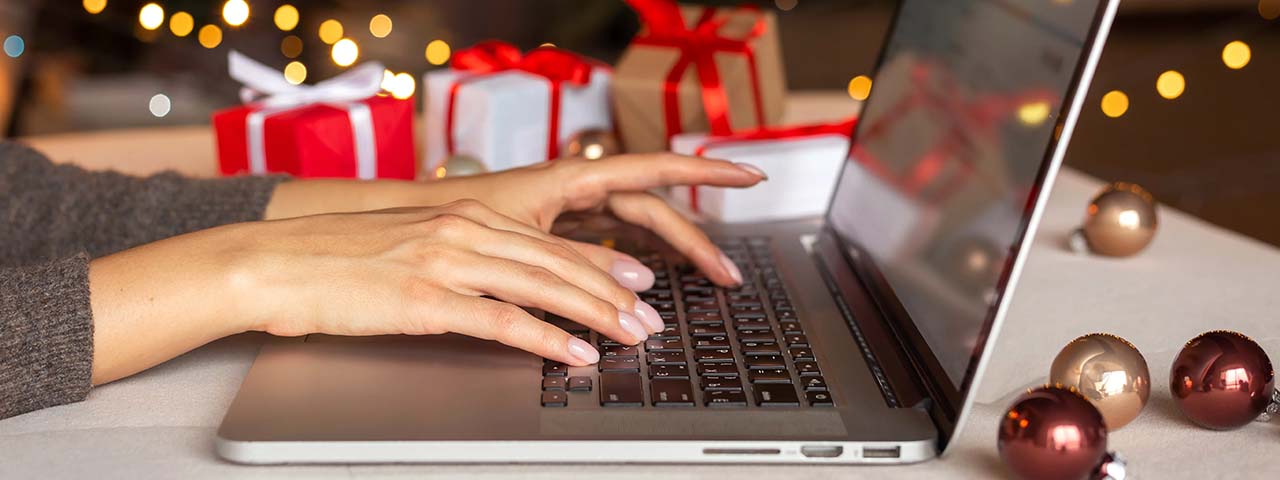 STUDIO FIVE - Create holiday-themed content for your e-commerce site.