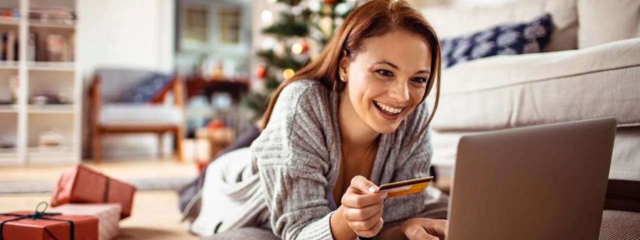 STUDIO FIVE - Changing Consumer Behavior Affects Online Holiday Shopping 2025