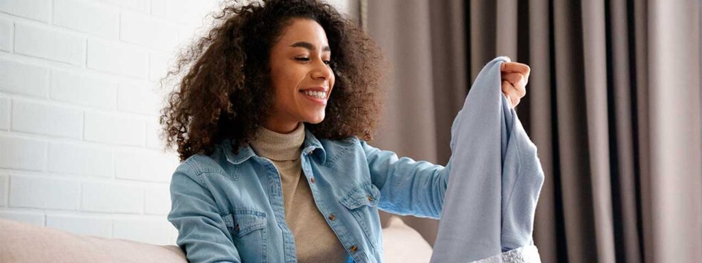 STUDIO FIVE - Writing compelling product descriptions that sell: Cover all the basics