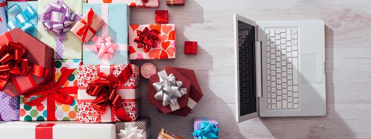 STUDIO FIVE - Keep Your Customers Up-to-Date for the Holidays