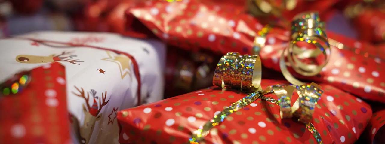 STUDIO FIVE - 2025 Christmas SEO Tips: Create Fresh Festive Content