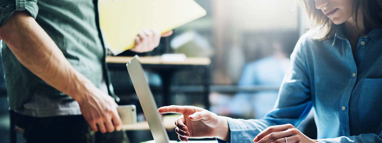 STUDIO FIVE - Exploring Alternatives to AI Web Design