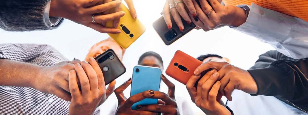 STUDIO FIVE - Website Homepage Design that Converts: Importance of Social Media