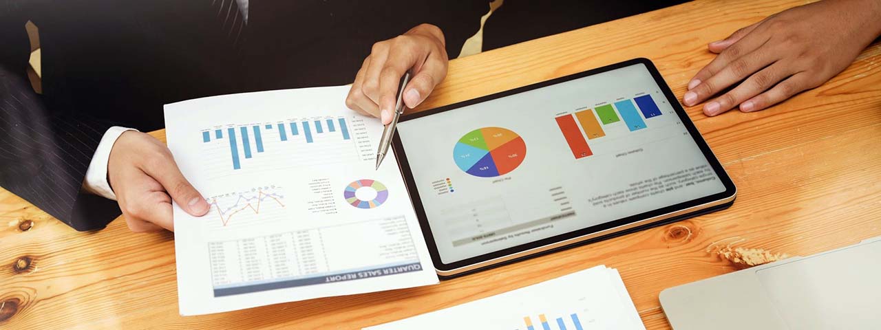 STUDIO FIVE - Website Redesign Guide: Measuring Redesign Success