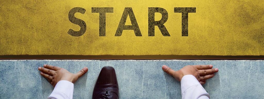 STUDIO FIVE - Intelligent Web Systems: Foot and hand at starting line